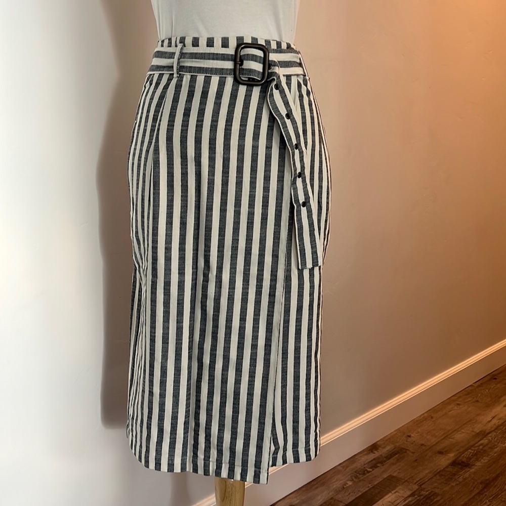 Anthropologie skirt size 0